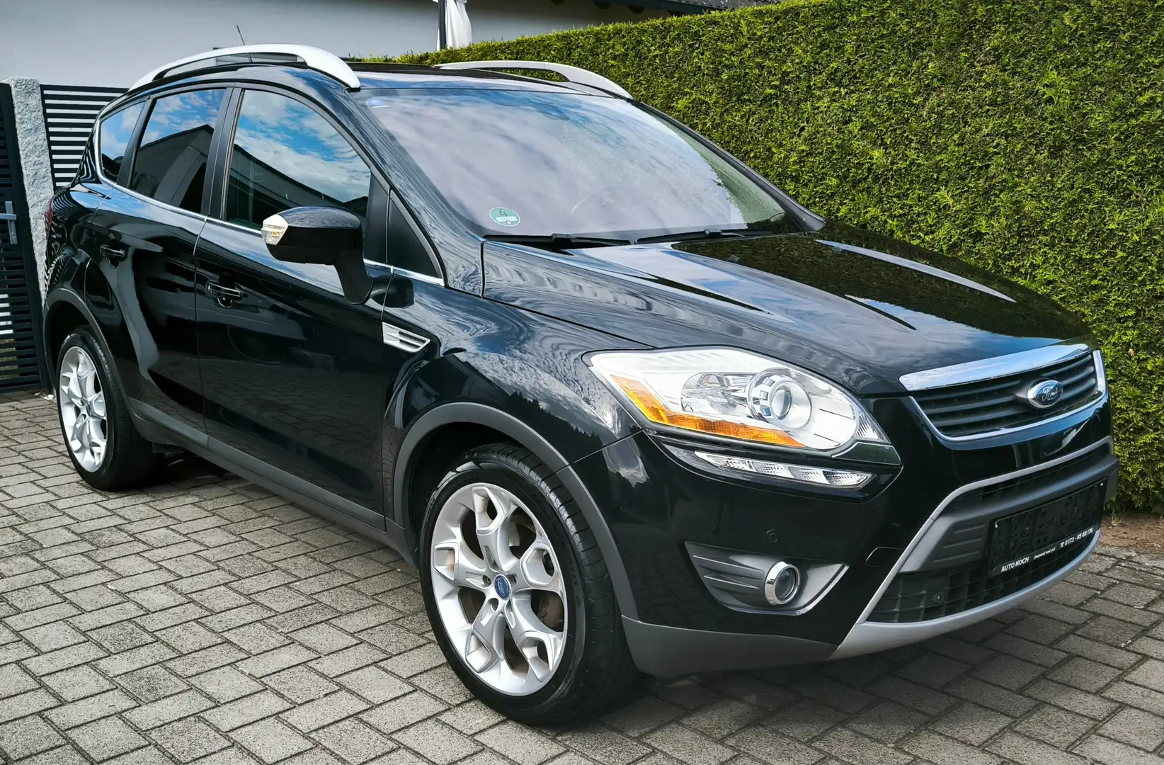Ford Kuga Titanium Navi Kamera AHK SHZ 19" Schwarz - 1