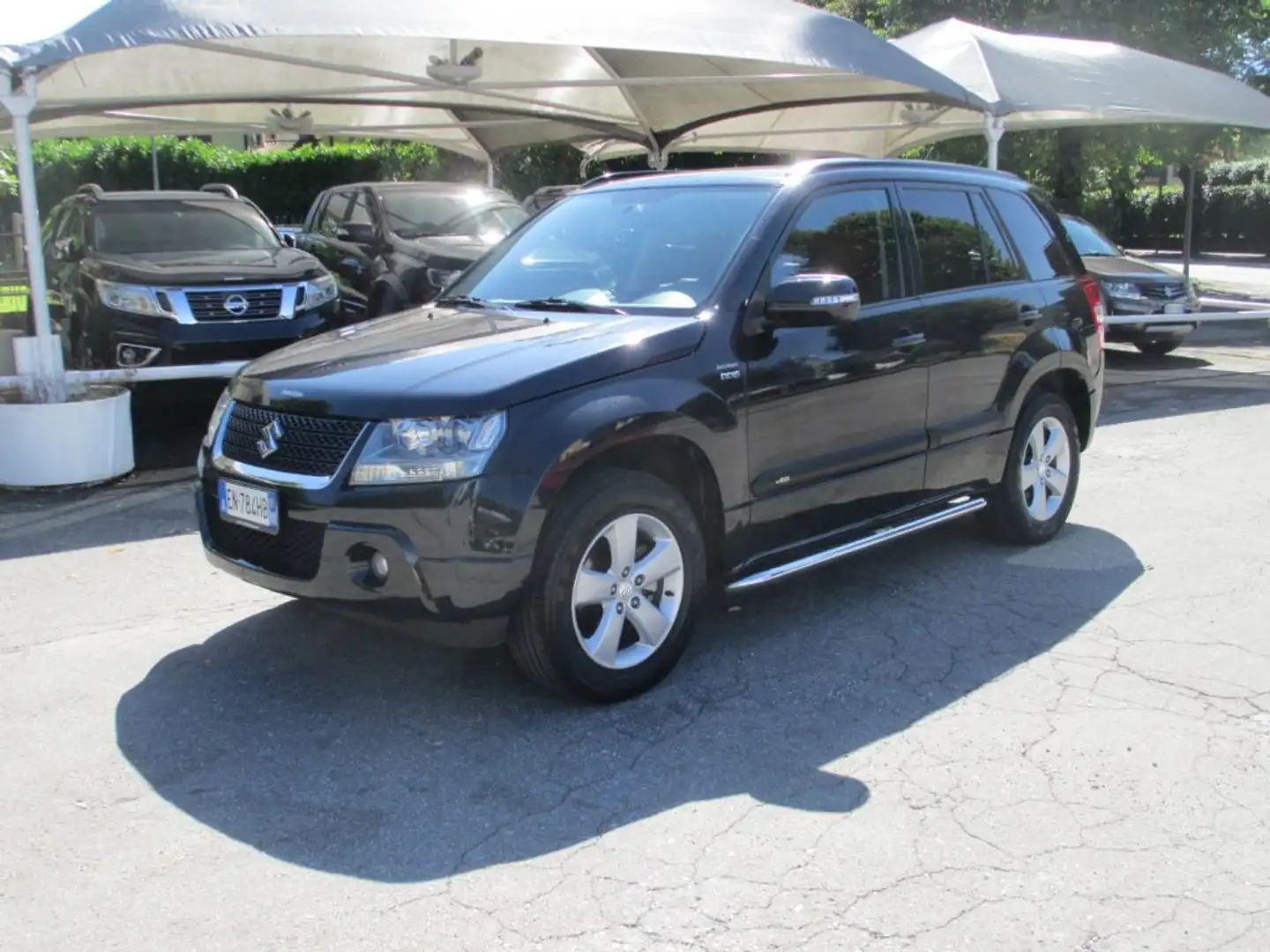Suzuki Grand Vitara OK NEOPATENTATI 1.9 DDiS 5 porte Nero - 1
