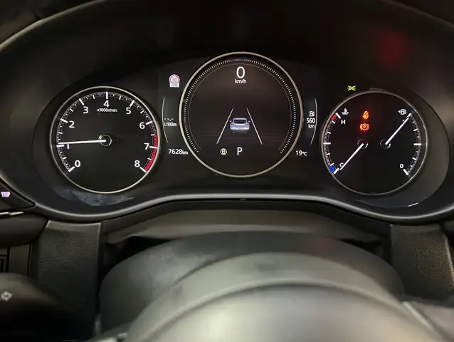 Mazda CX-30 view 8