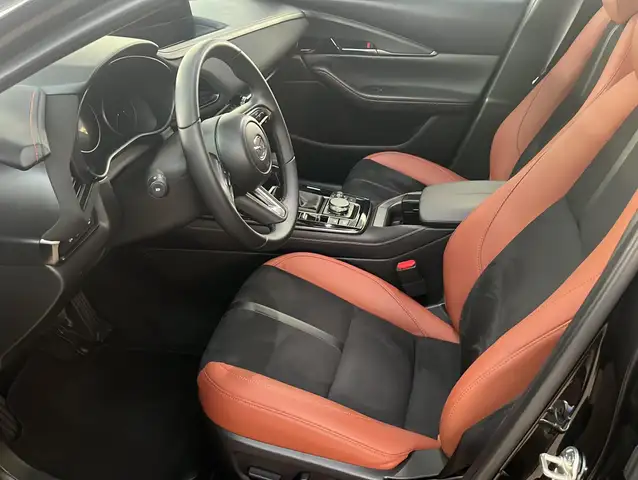 Mazda CX-30 view 7