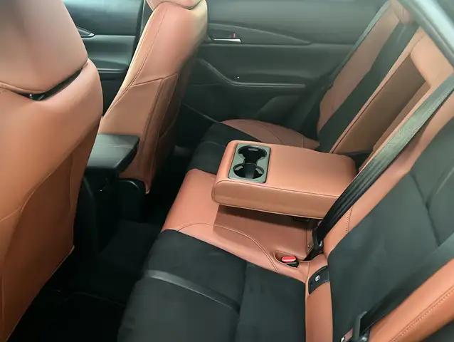 Mazda CX-30 view 15