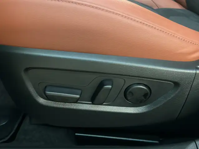 Mazda CX-30 view 6