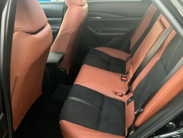 Mazda CX-30 view 14