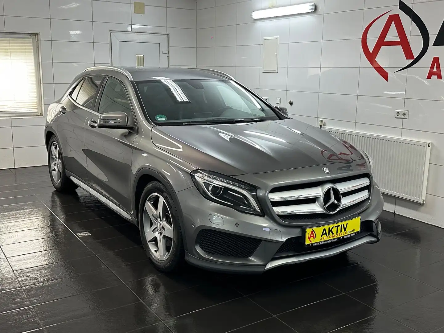 Mercedes-Benz GLA 220 CDI 4Matic AMG-Line Grau - 1