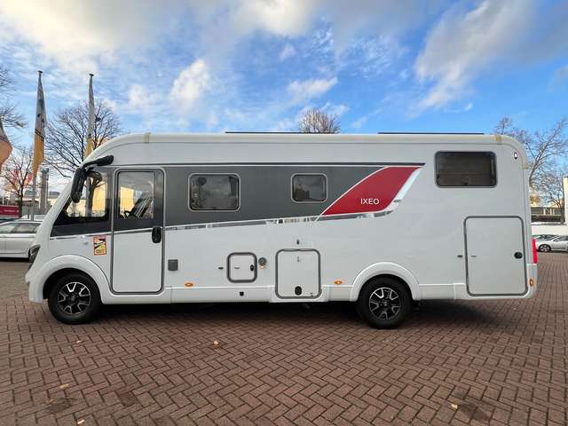 Bürstner Ixeo I 728 G RIVA LOFT LUFTFEDERUNG ABSOLUT VOLL