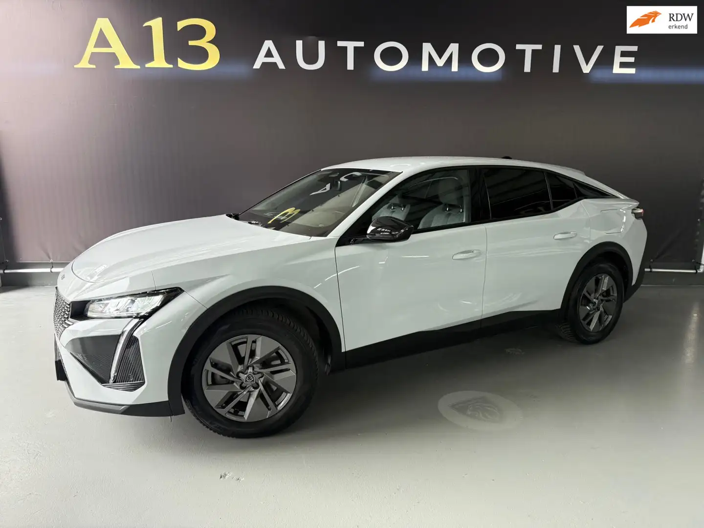 Peugeot 408 1.6 HYbrid Allure pack 180pk 360 camera navi carpl Blanc - 1