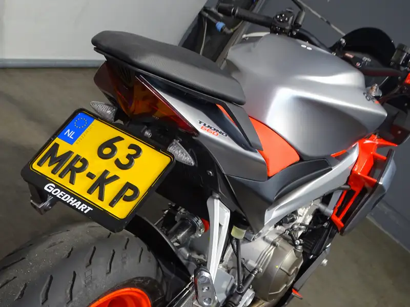 Aprilia Tuono - foto 5