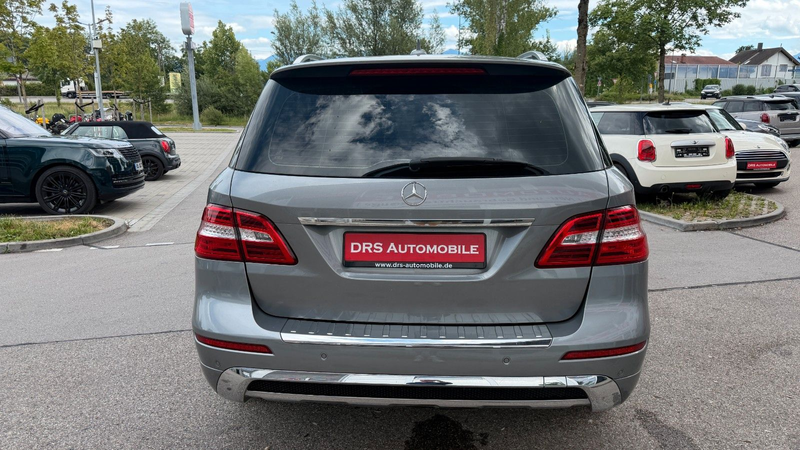 Mercedes-Benz ML 350 CDI BlueTec 4Matic/Pano/Leder/AMG Paket — photo 4
