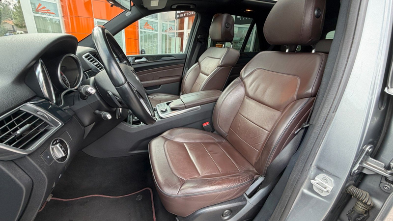 Mercedes-Benz ML 350 CDI BlueTec 4Matic/Pano/Leder/AMG Paket — photo 10