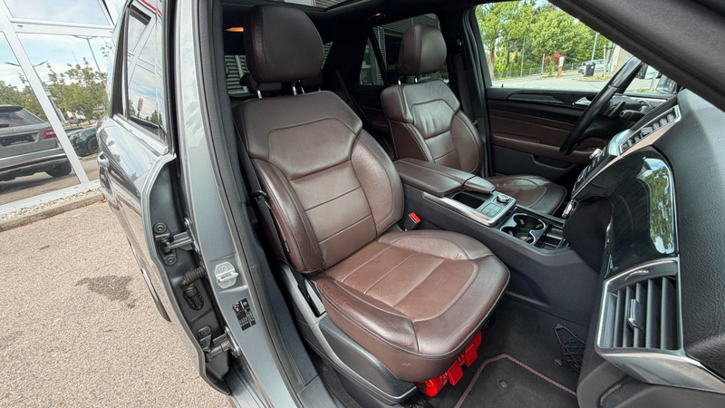Mercedes-Benz ML 350 CDI BlueTec 4Matic/Pano/Leder/AMG Paket — photo 13