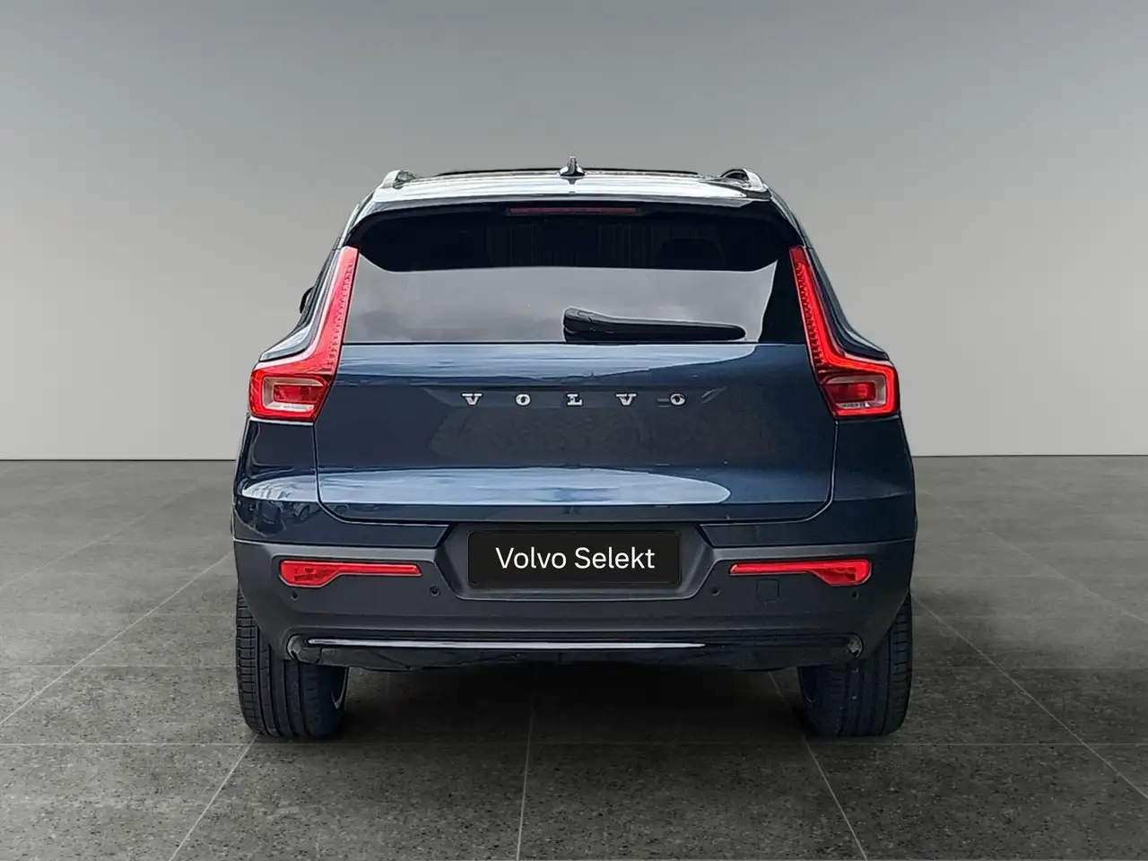 Volvo EX40 2026