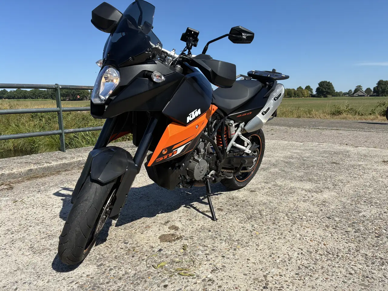 KTM 990 Supermoto