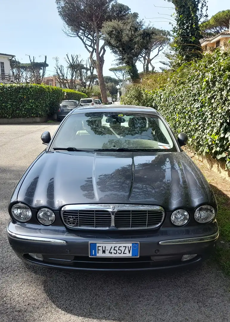 Jaguar XJ8 XJ VII-VIII 2003 3.5 V8 Gris - 1