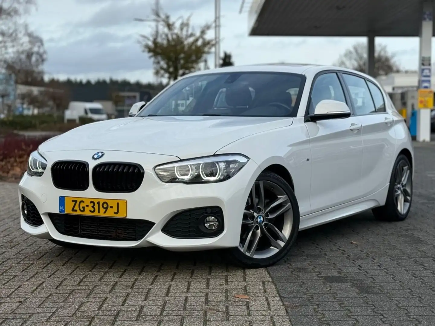 BMW 118 118 A/T M SPORT OPEN DAK SPORT STOELEN STOELVERW. Blanc - 1