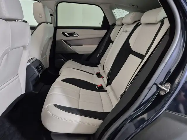 Land Rover Range Rover Velar view 5