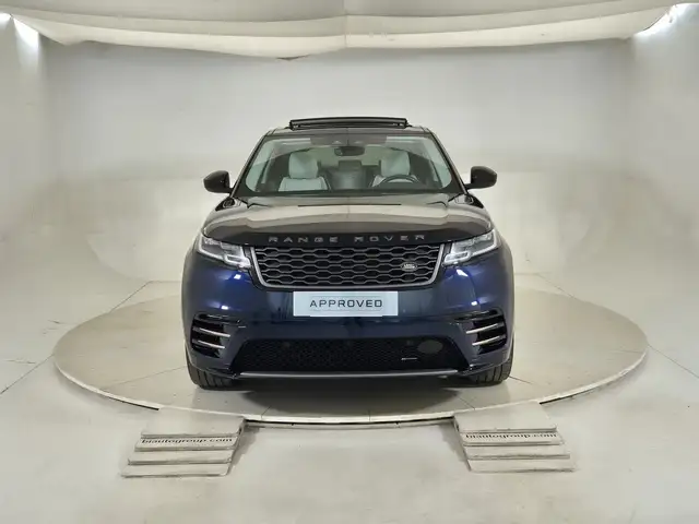 Land Rover Range Rover Velar view 8
