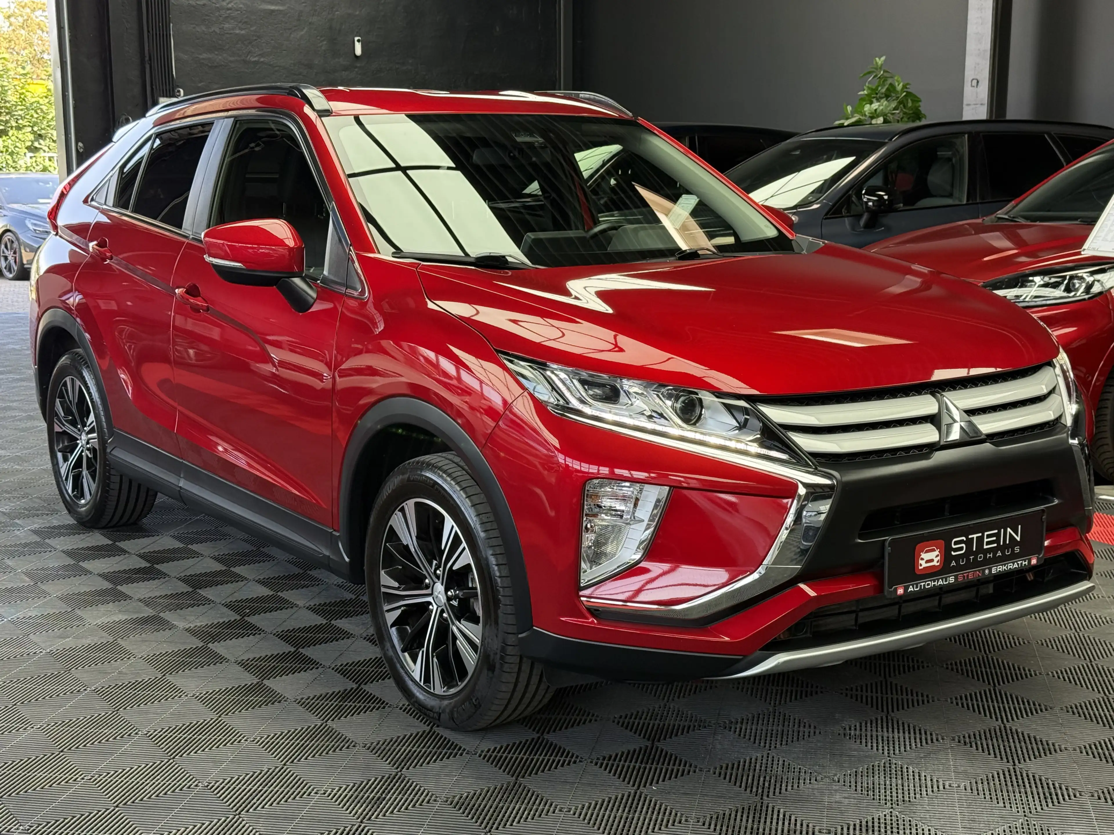 Mitsubishi Eclipse Cross Diamant Edition 2WD   2.Hand  Lane — photo 2