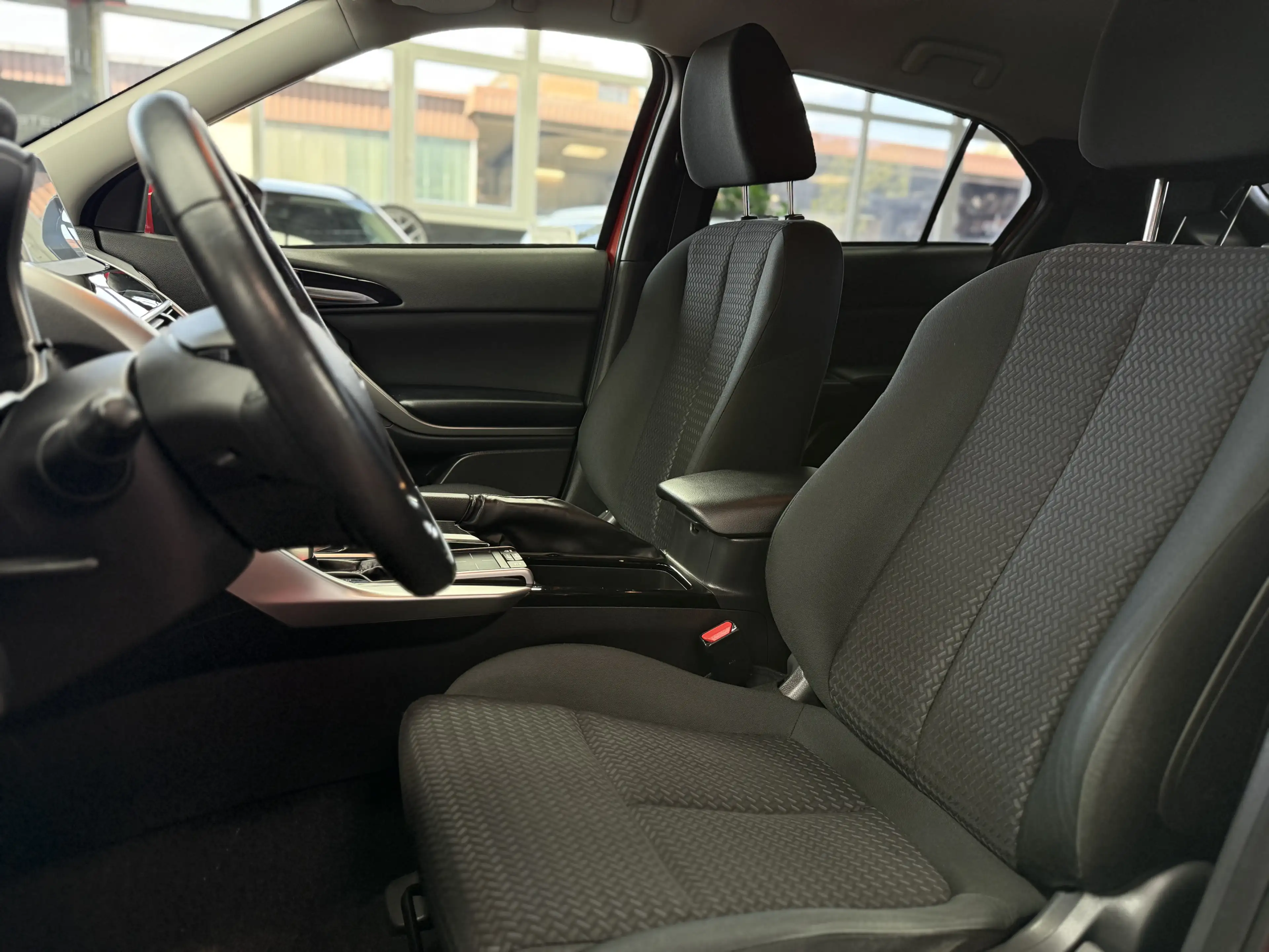 Mitsubishi Eclipse Cross Diamant Edition 2WD   2.Hand  Lane — photo 9