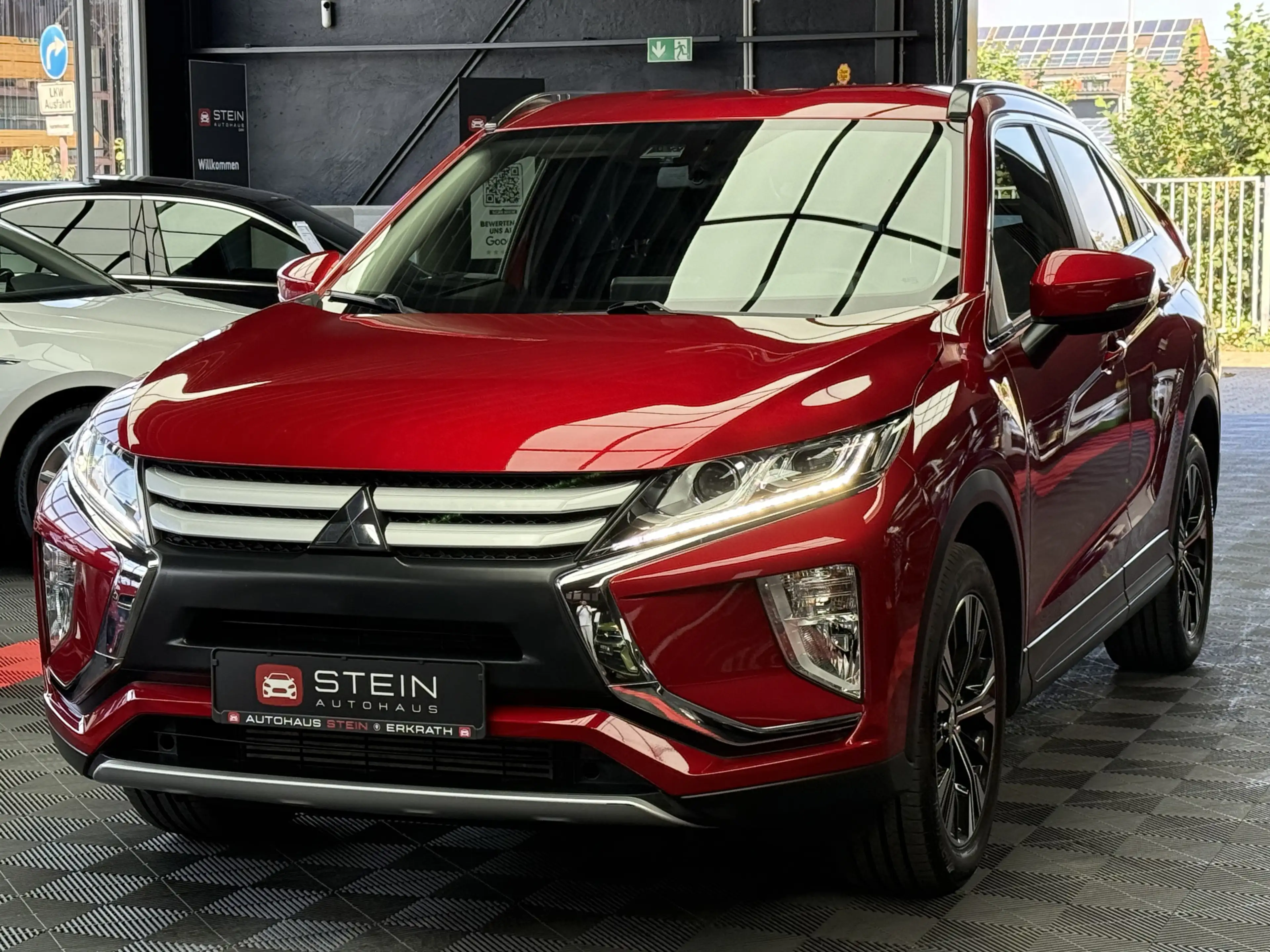 Mitsubishi Eclipse Cross Diamant Edition 2WD   2.Hand  Lane — photo 5
