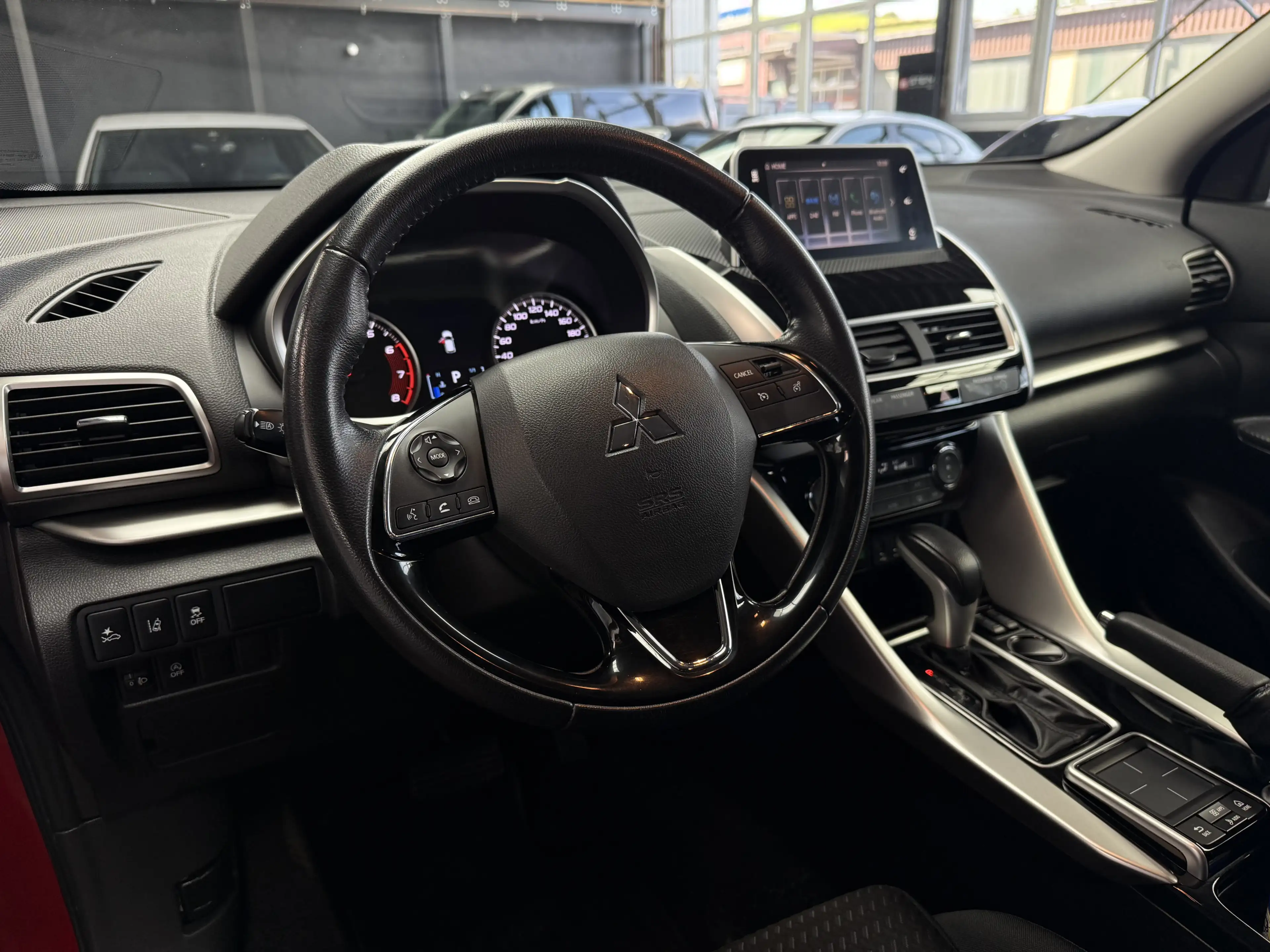 Mitsubishi Eclipse Cross Diamant Edition 2WD   2.Hand  Lane — photo 8