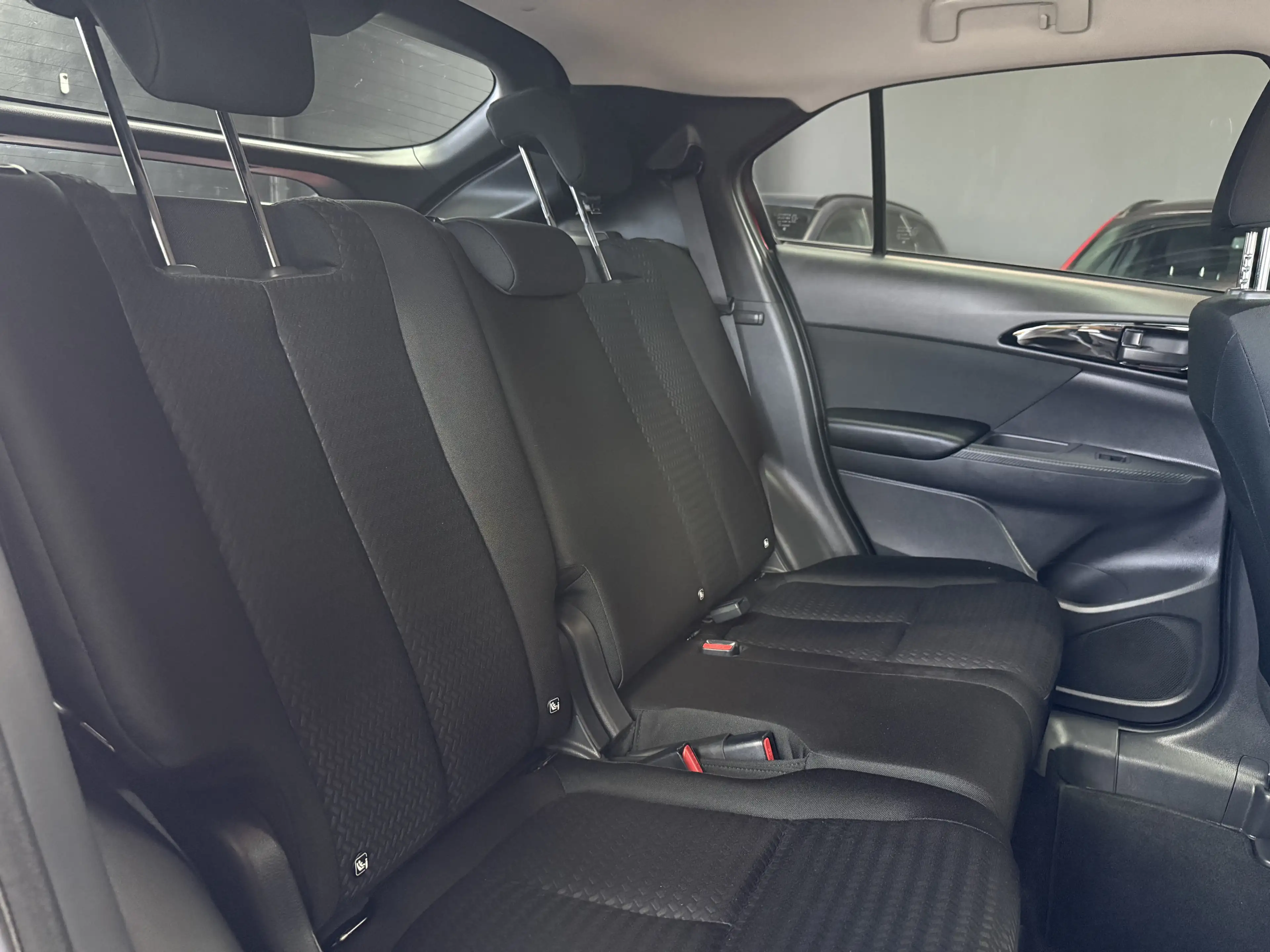 Mitsubishi Eclipse Cross Diamant Edition 2WD   2.Hand  Lane — photo 13