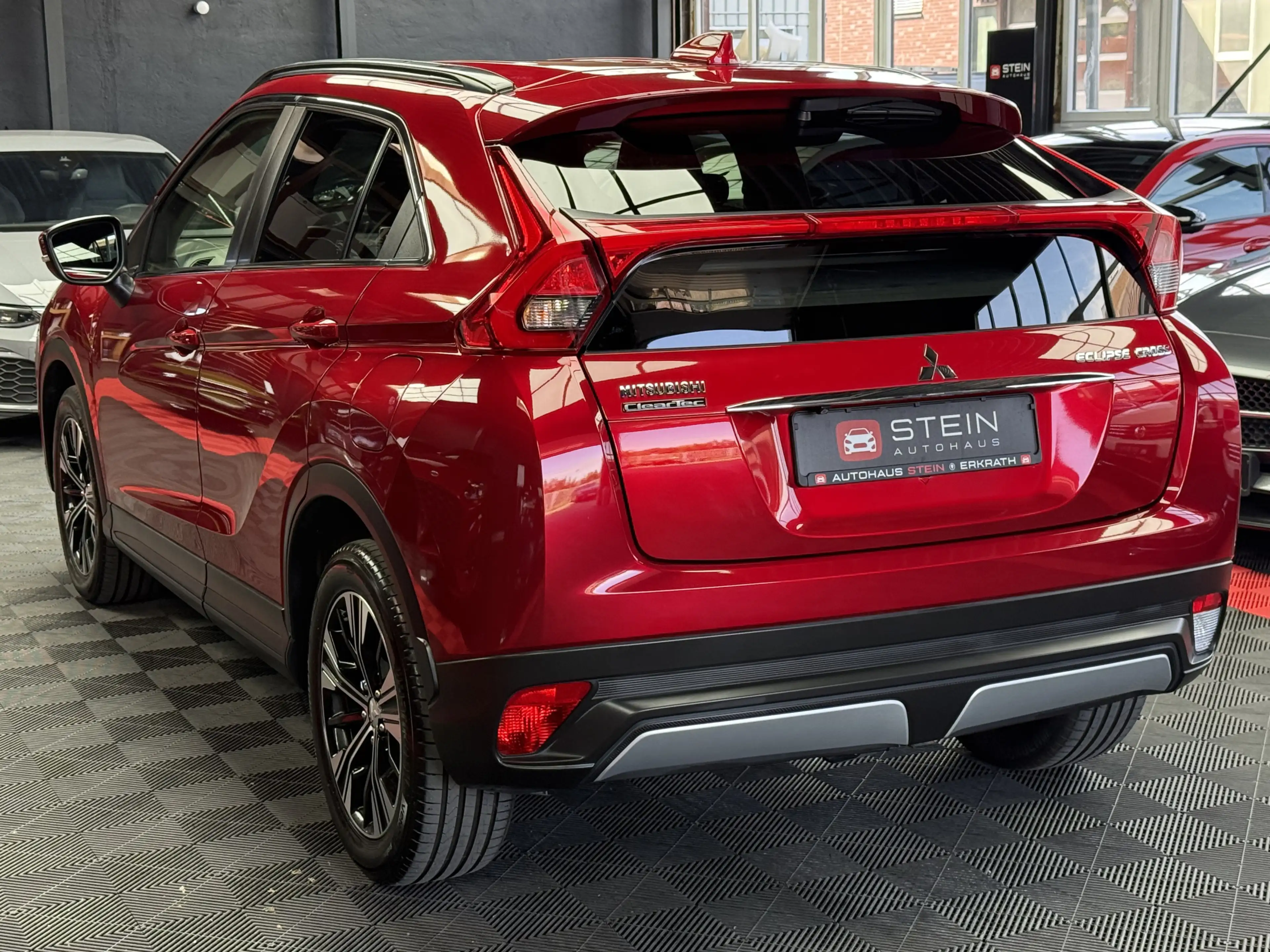 Mitsubishi Eclipse Cross Diamant Edition 2WD   2.Hand  Lane — photo 3