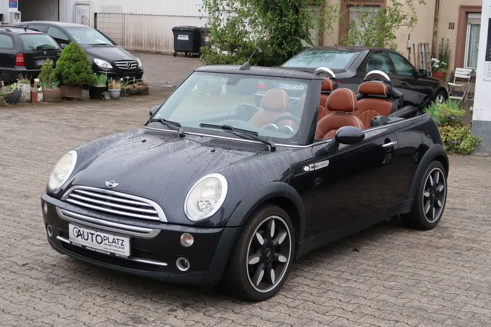MINI Cooper Cabrio Sidewalk *LEDER *TEMPOMAT *KLIMA Schwarz - 2