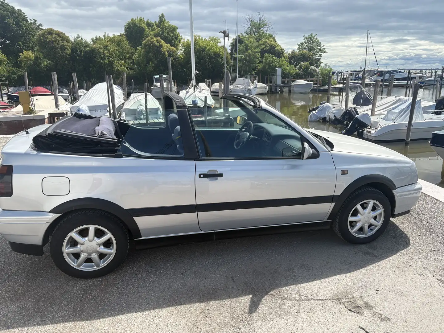 Volkswagen Golf Cabriolet Cabrio 1.8 Avantgarde 75cv possibilità ASI Argento - 1