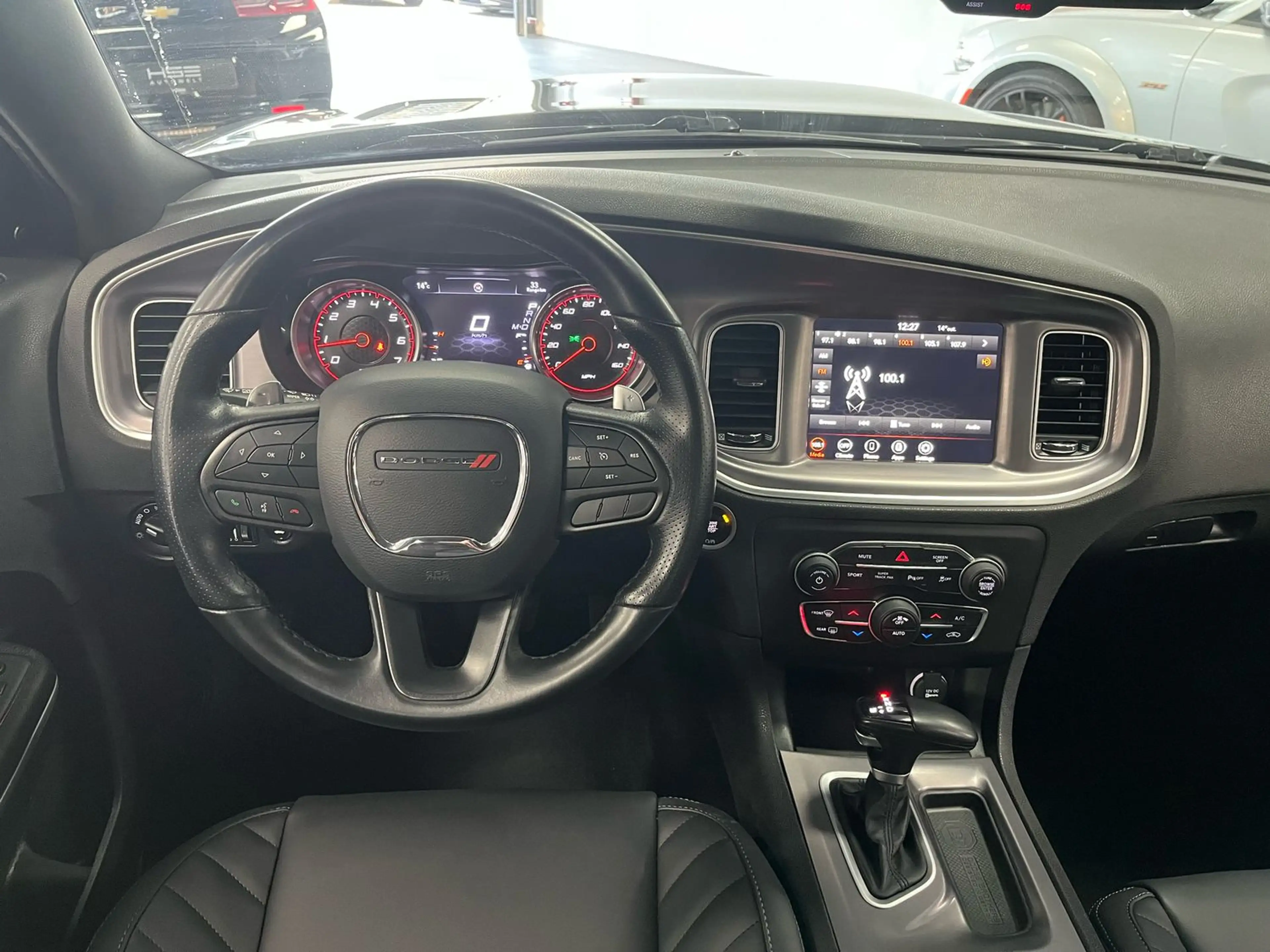 Dodge Charger RT 5,7l V8 *SHZ / AUT / LEDER* — photo 14