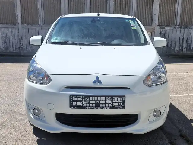 Mitsubishi Space Star 1,2 Shine; Klimaautomatik