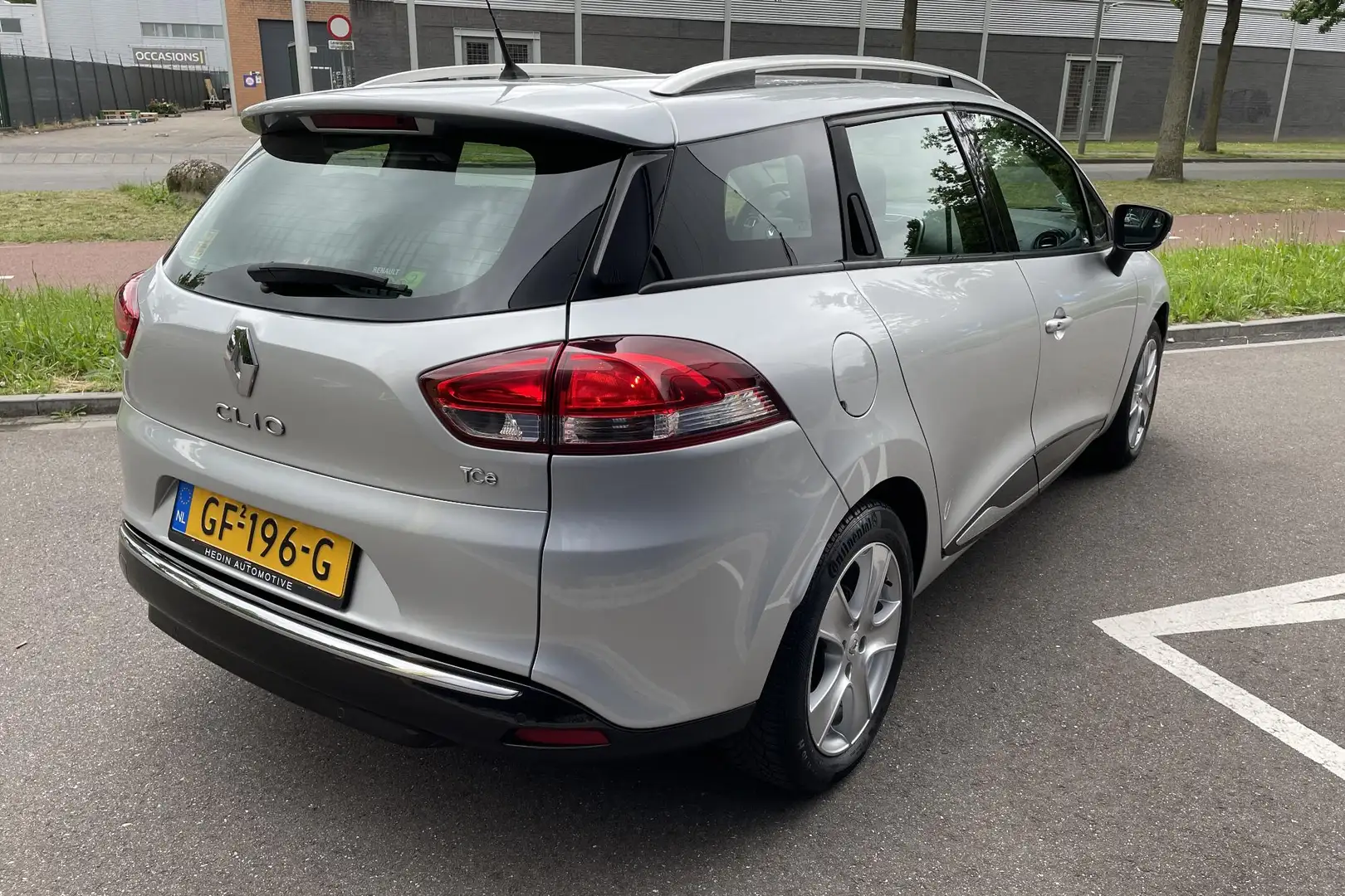 Renault Clio Estate 0.9 TCe Dynamique Gris - 2
