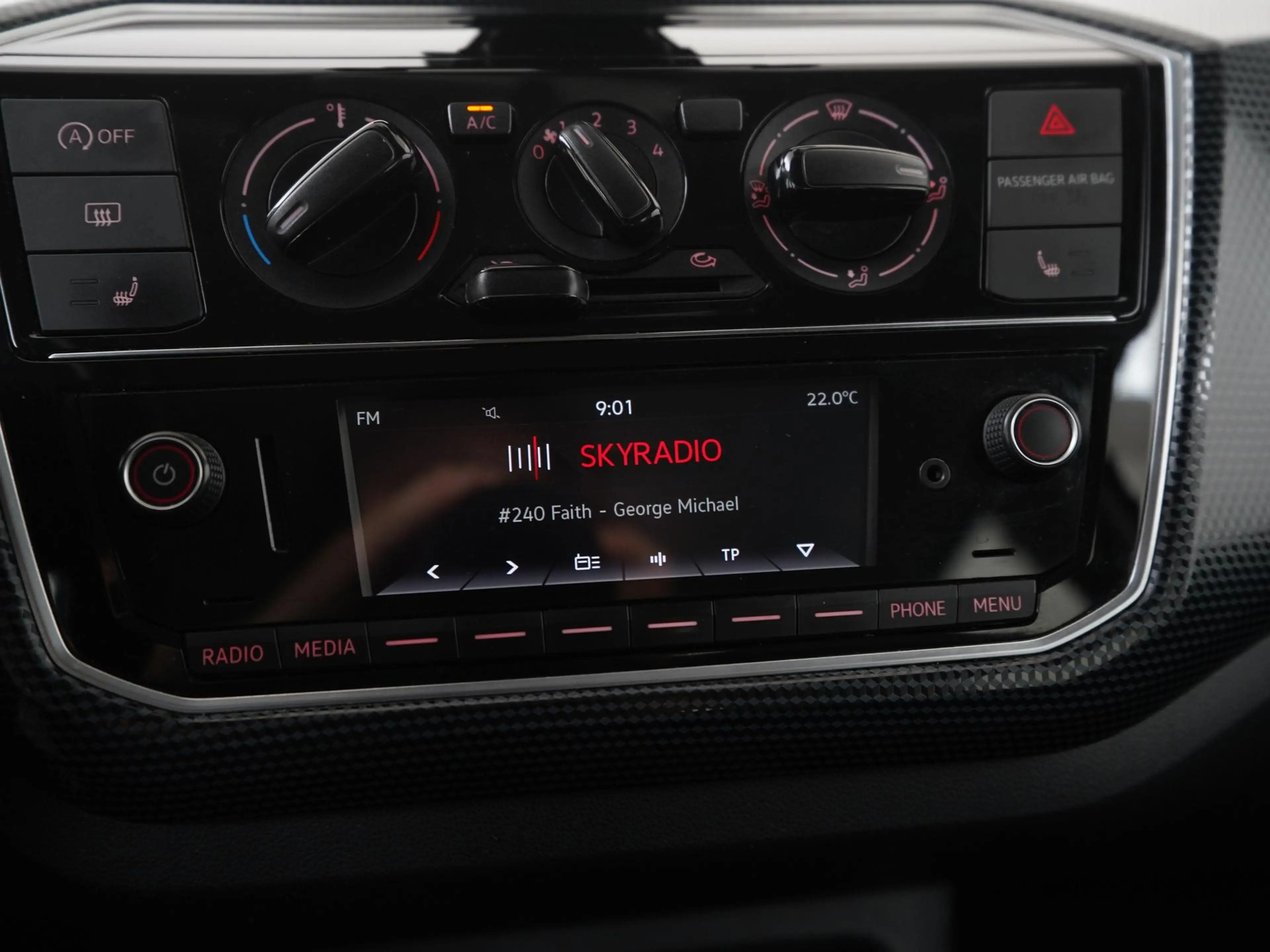 Volkswagen up! 1.0 BMT move up! | Stoelverwarming | Zondag Open! — photo 11