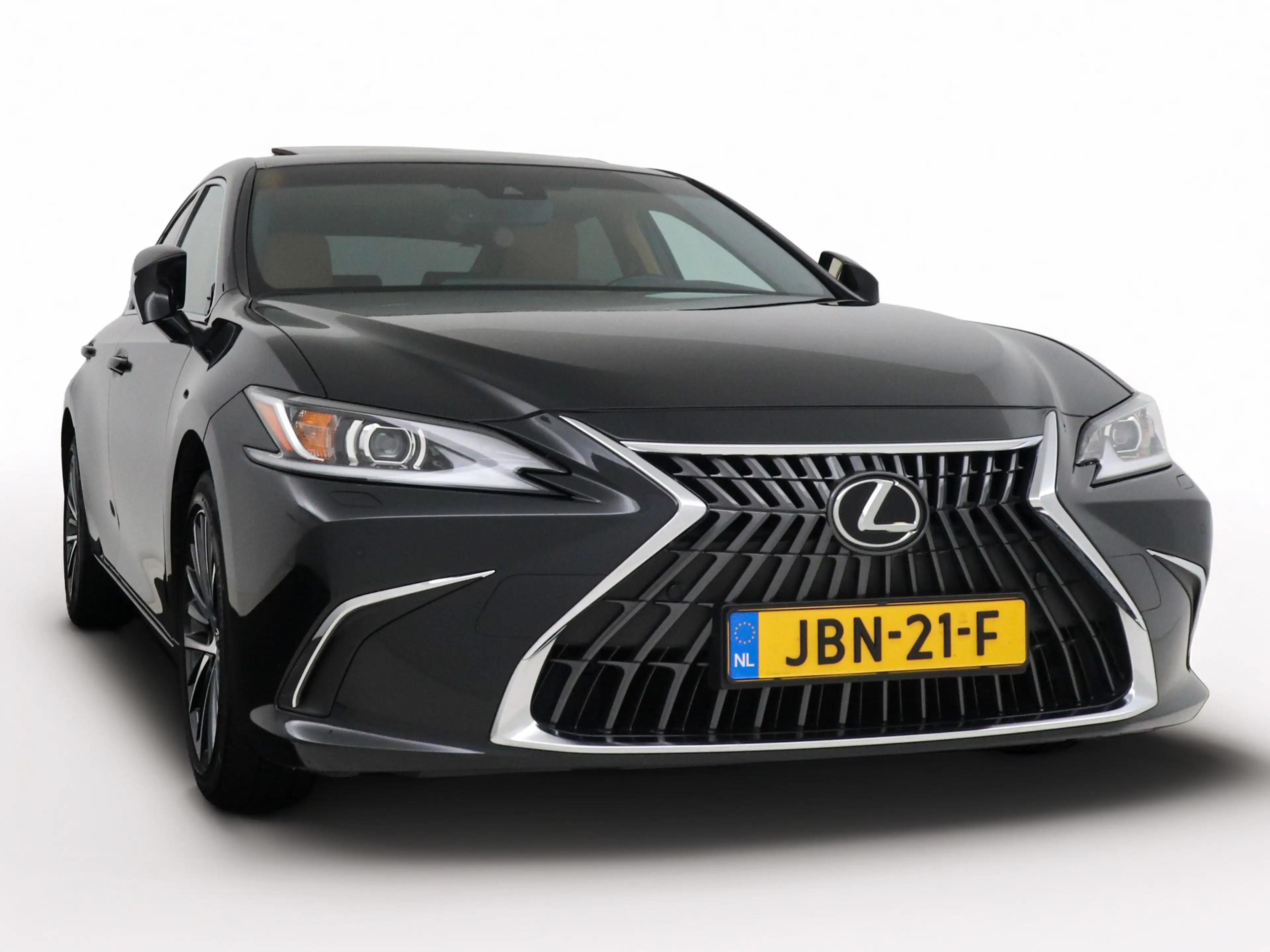 Lexus ES 300 300h Luxury Line — photo 15