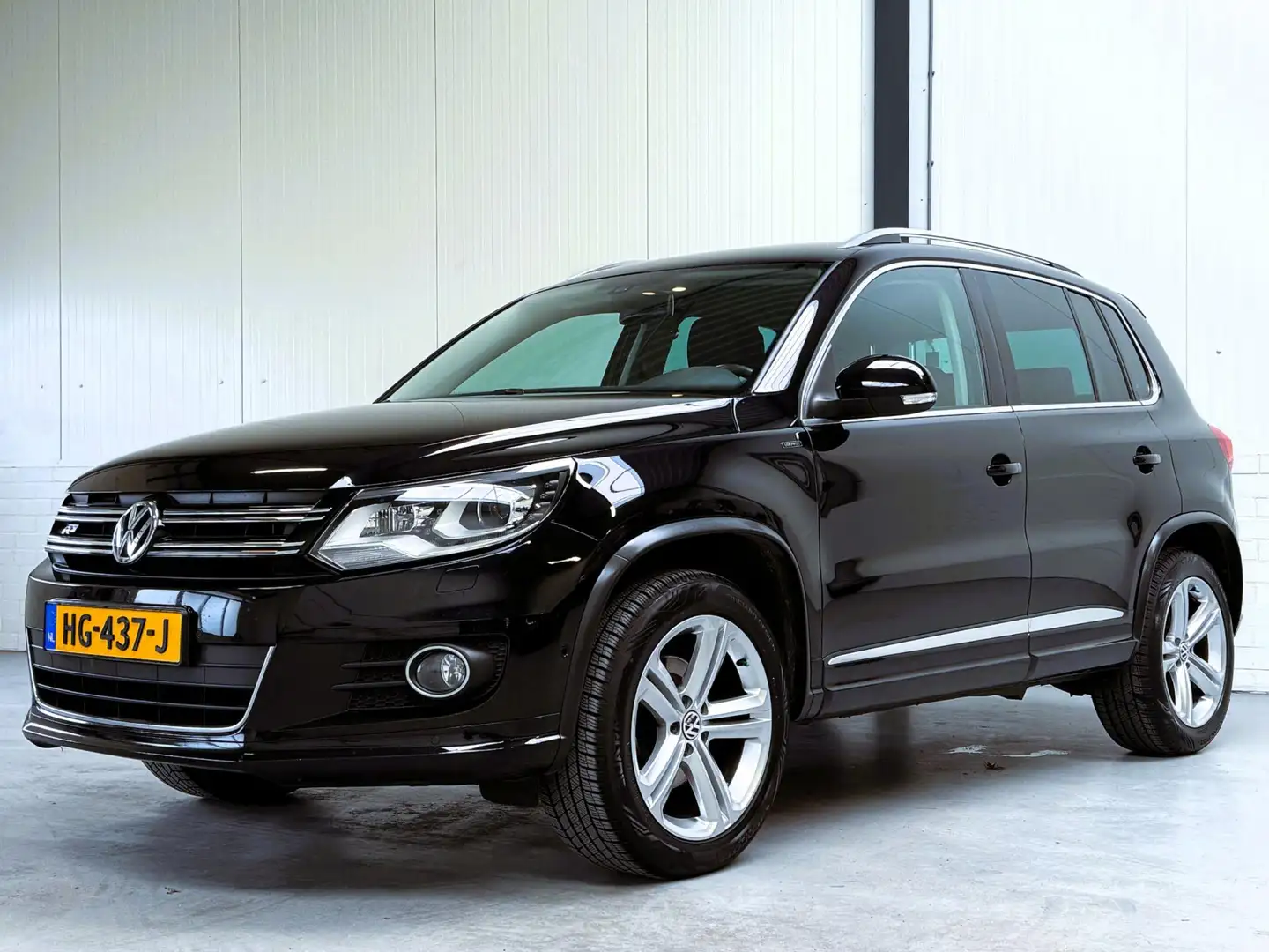 Volkswagen Tiguan 1.4 TSI R-Line Edition 1e Eigenaar|Trekhaak Negro - 2