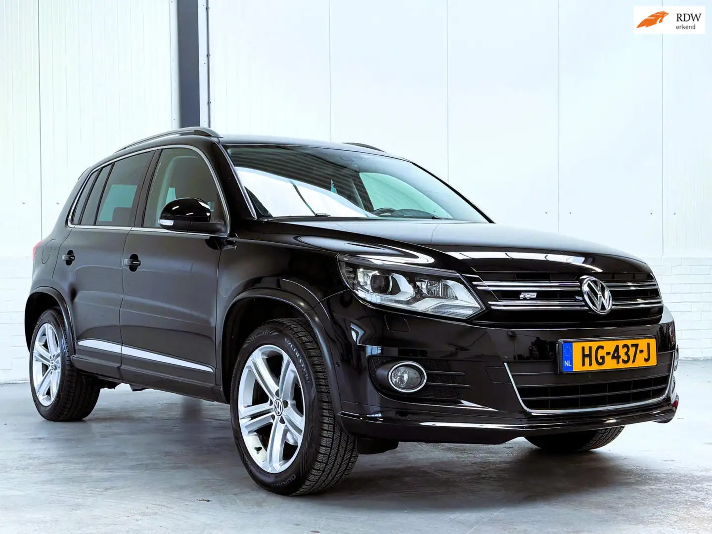 Volkswagen Tiguan 1.4 TSI R-Line Edition 1e Eigenaar|Trekhaak Negro - 1