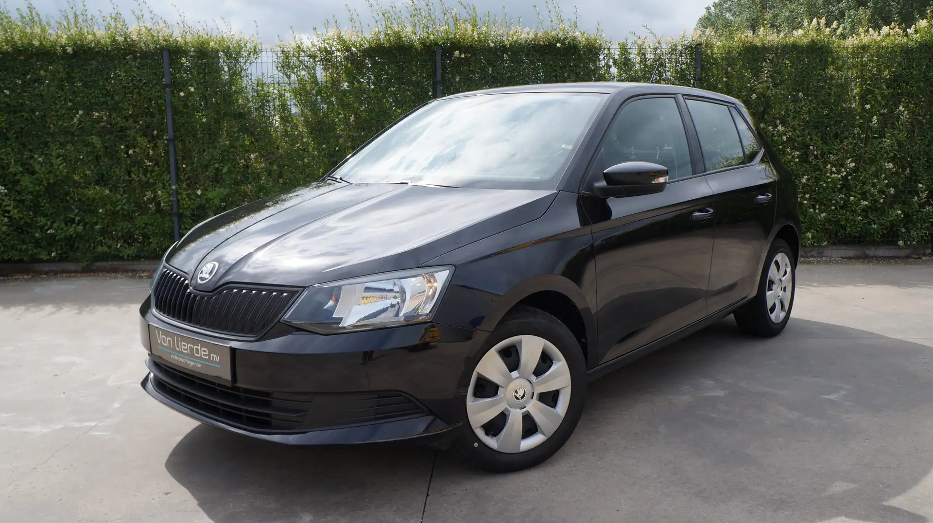 Skoda Fabia 1.0i 60 pk Active Airco Pdc 5 Deurs 12m Garantie Noir - 1