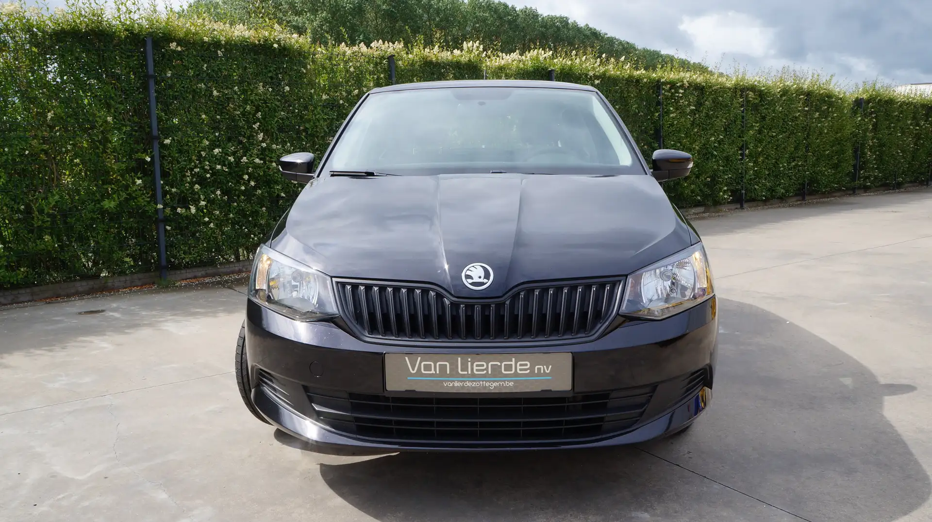 Skoda Fabia 1.0i 60 pk Active Airco Pdc 5 Deurs 12m Garantie Noir - 2