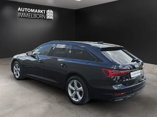 Audi A6 view 6