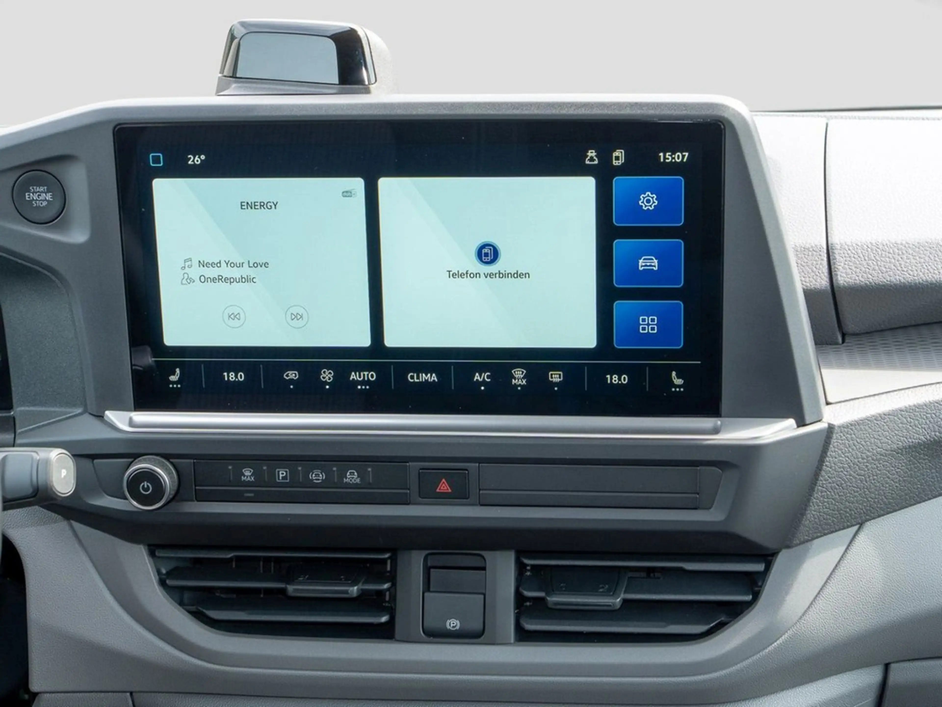 Volkswagen T7 Caravelle 2.0 TDI DSG IQ Light, Rear-View — photo 13