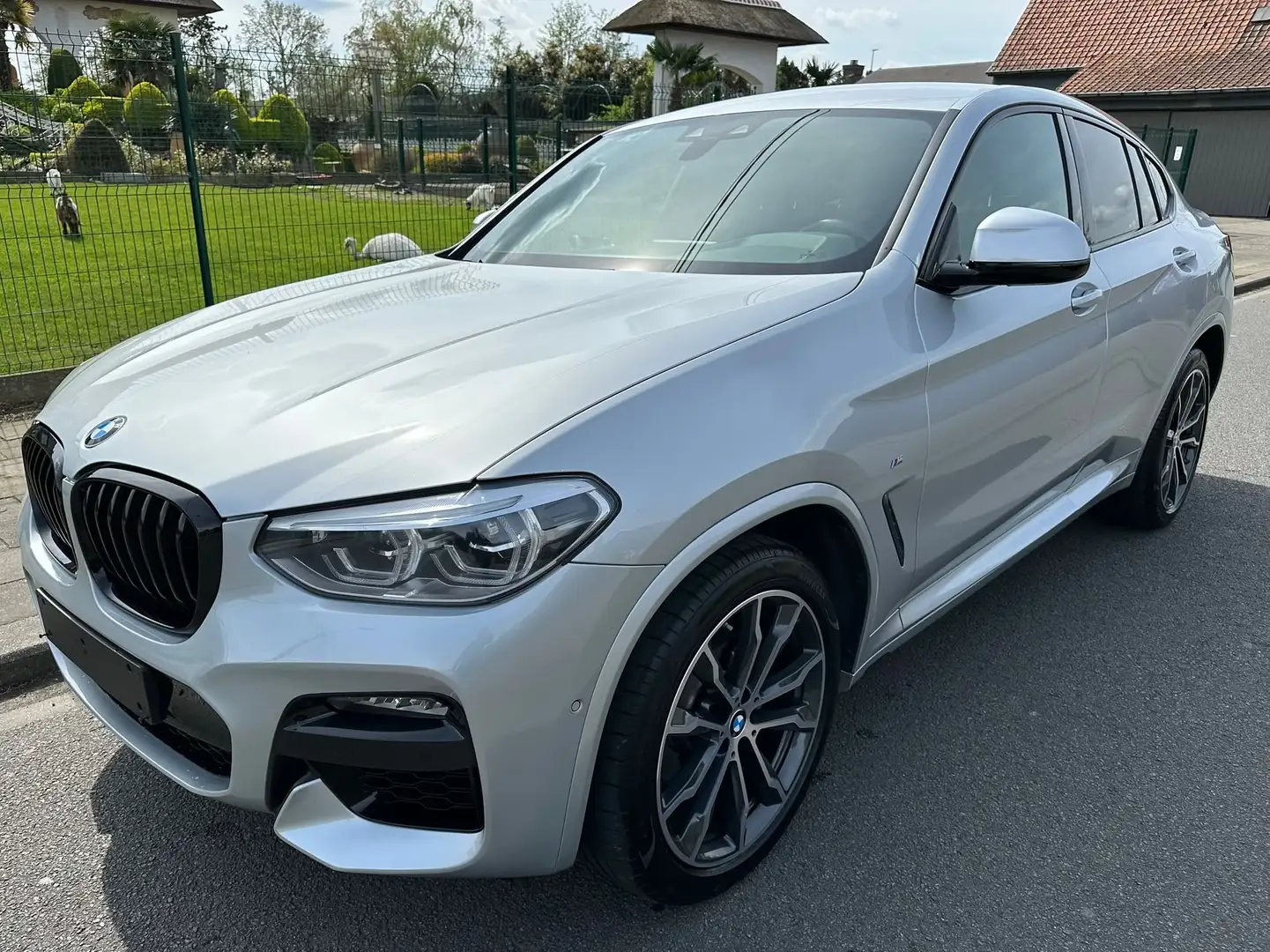 BMW X4 2.0iA xDrive20 OPF Stříbrná - 1