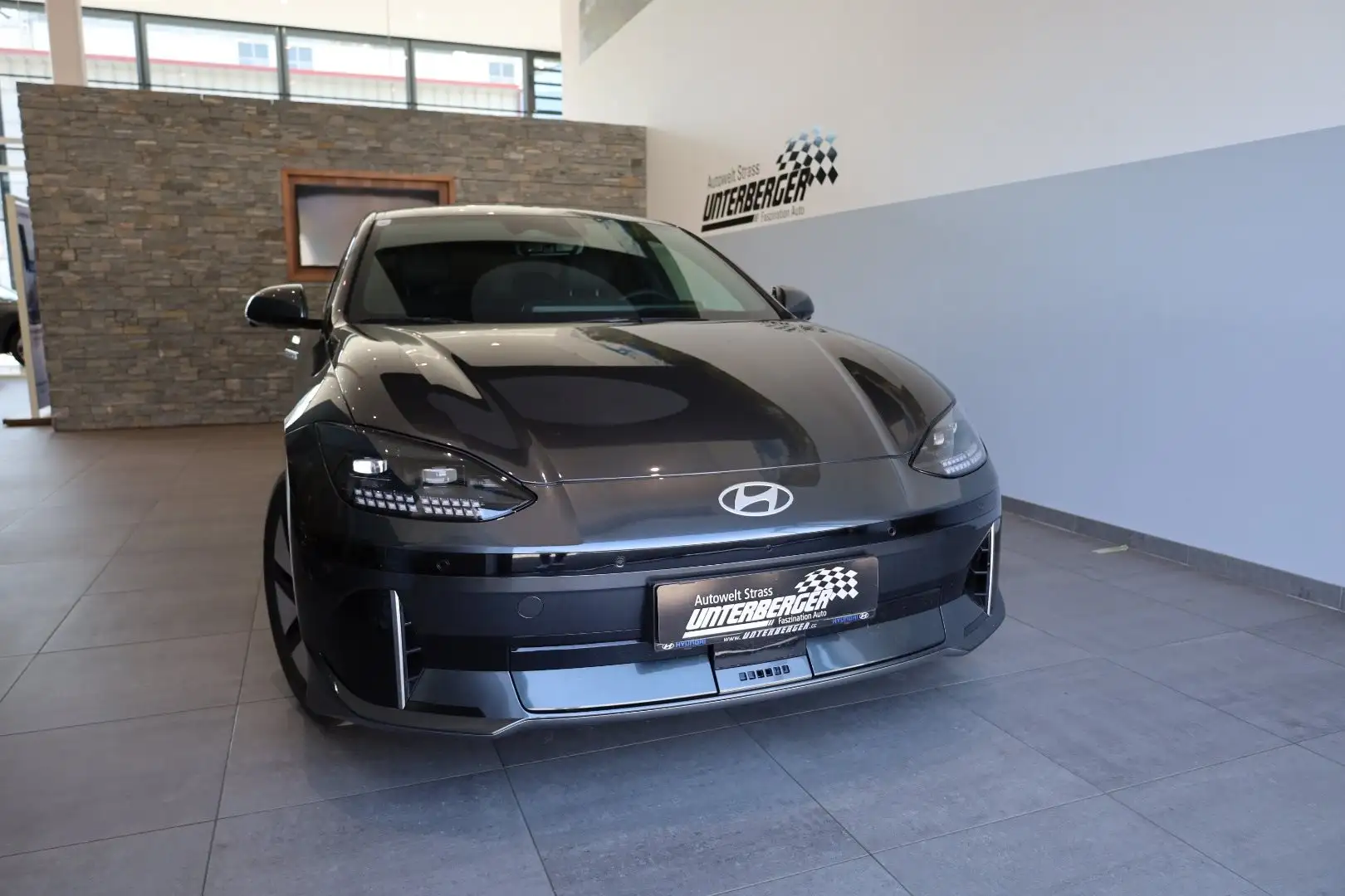 Hyundai IONIQ 6 TOP LINE 77,4 kWh 4WD Grau - 2