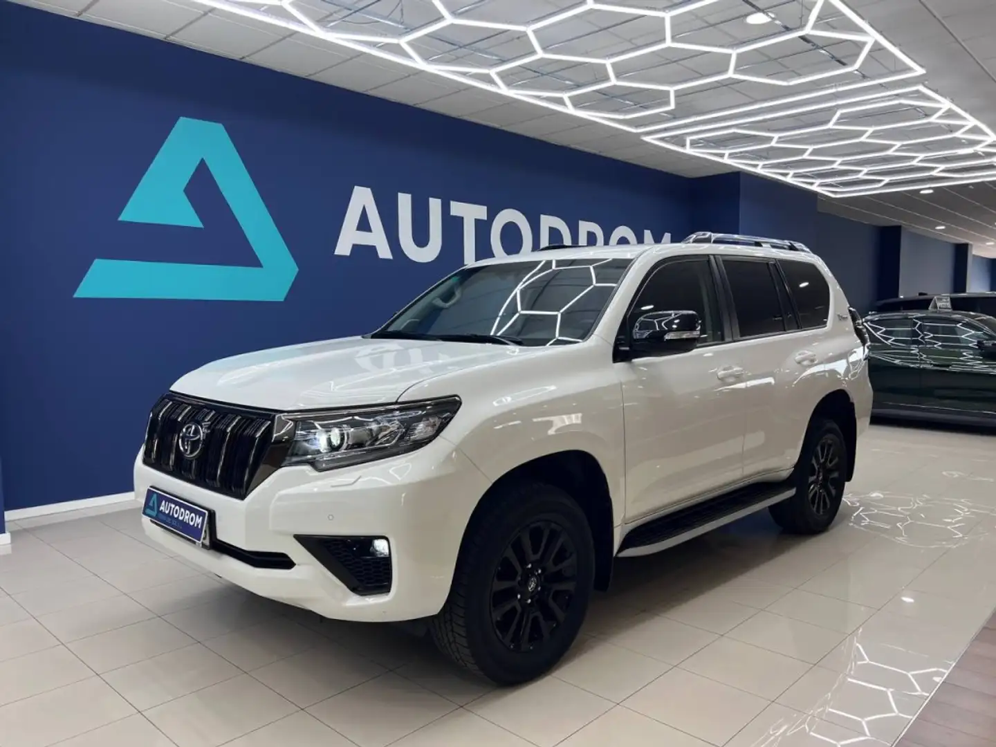 Toyota Land Cruiser Todoterreno Automático de 5 Puertas Fehér - 1
