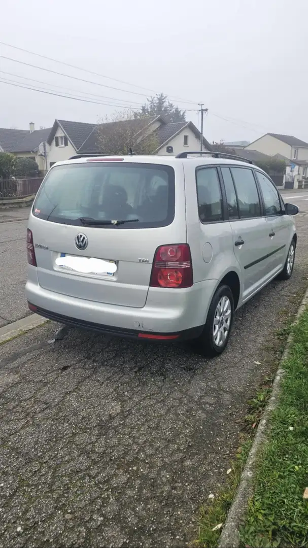 Volkswagen Touran 1.9 TDI 90 Concept III - 2