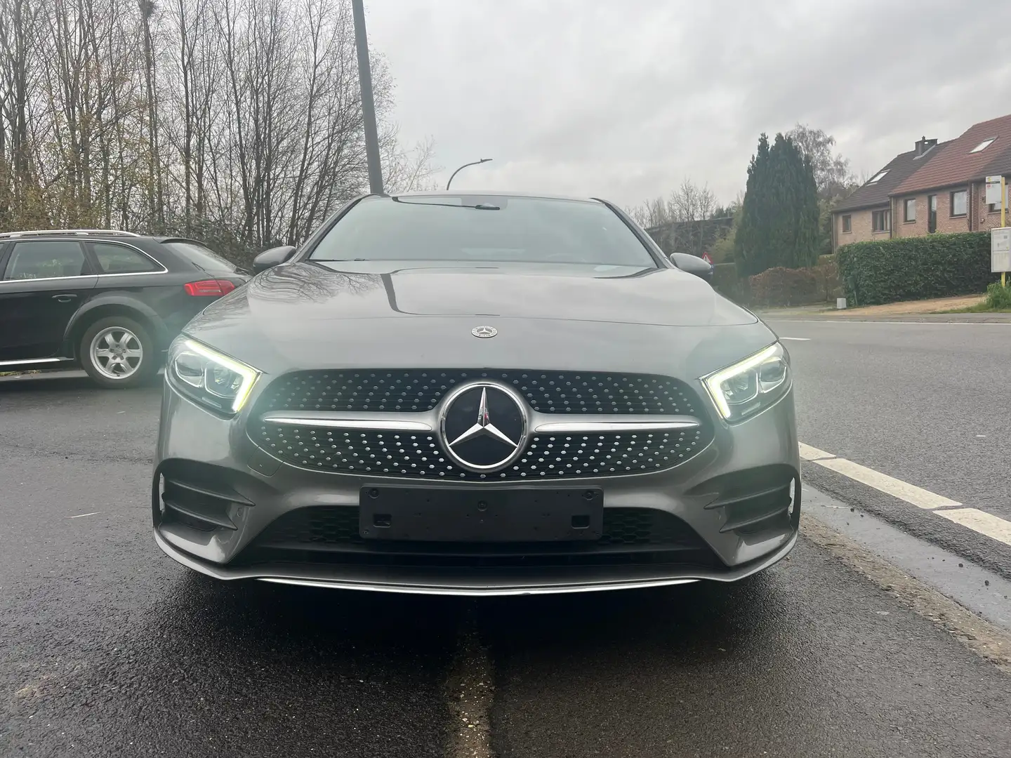 Mercedes-Benz A 180 Business Solution AMG Full AUTO crédit100% 2035 Gris - 2