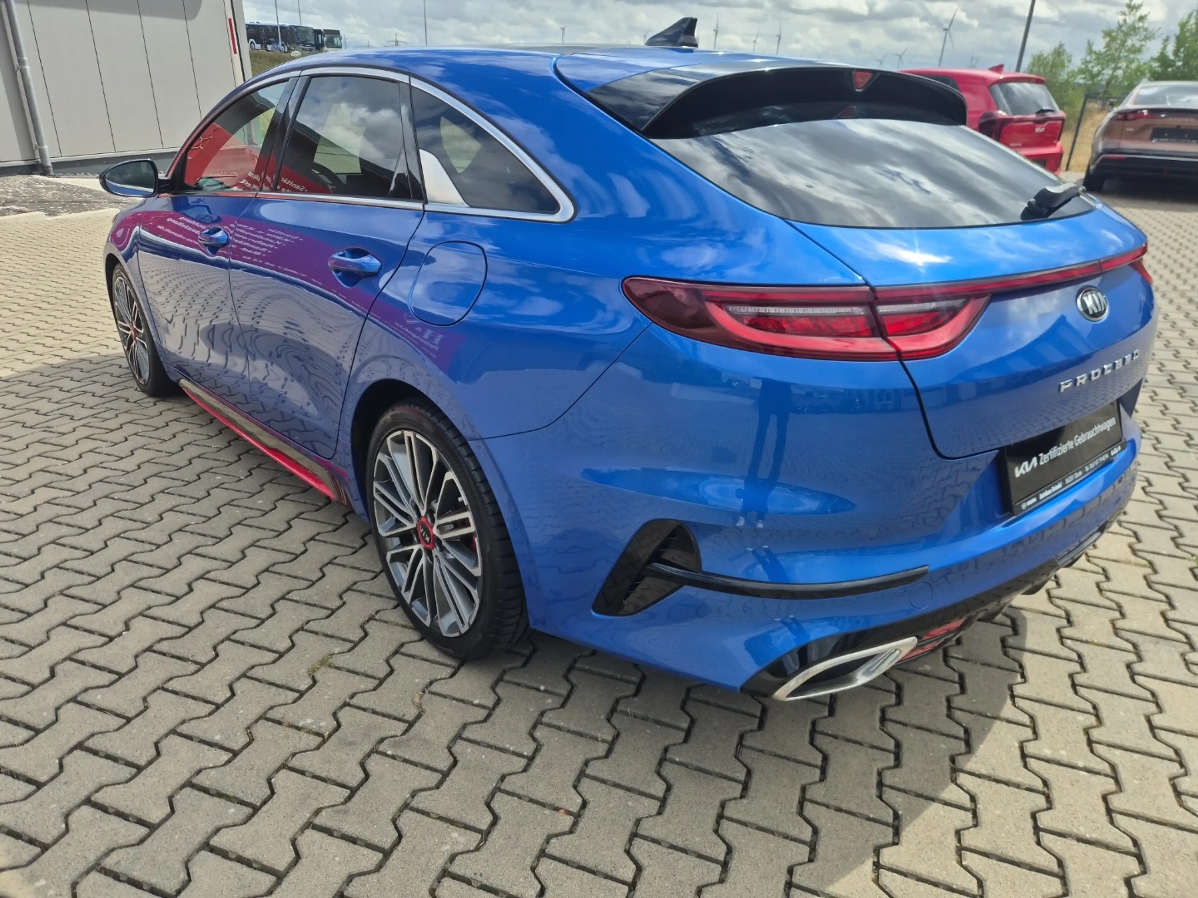 Kia ProCeed / pro_cee'd D GT — photo 4