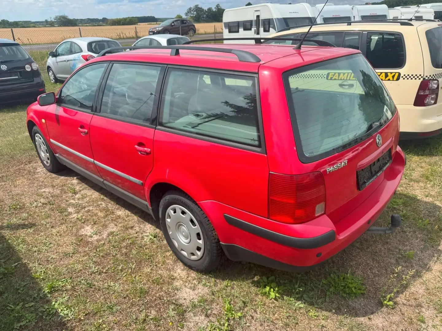 Volkswagen Passat Variant TÜV 02.2026 Rouge - 1