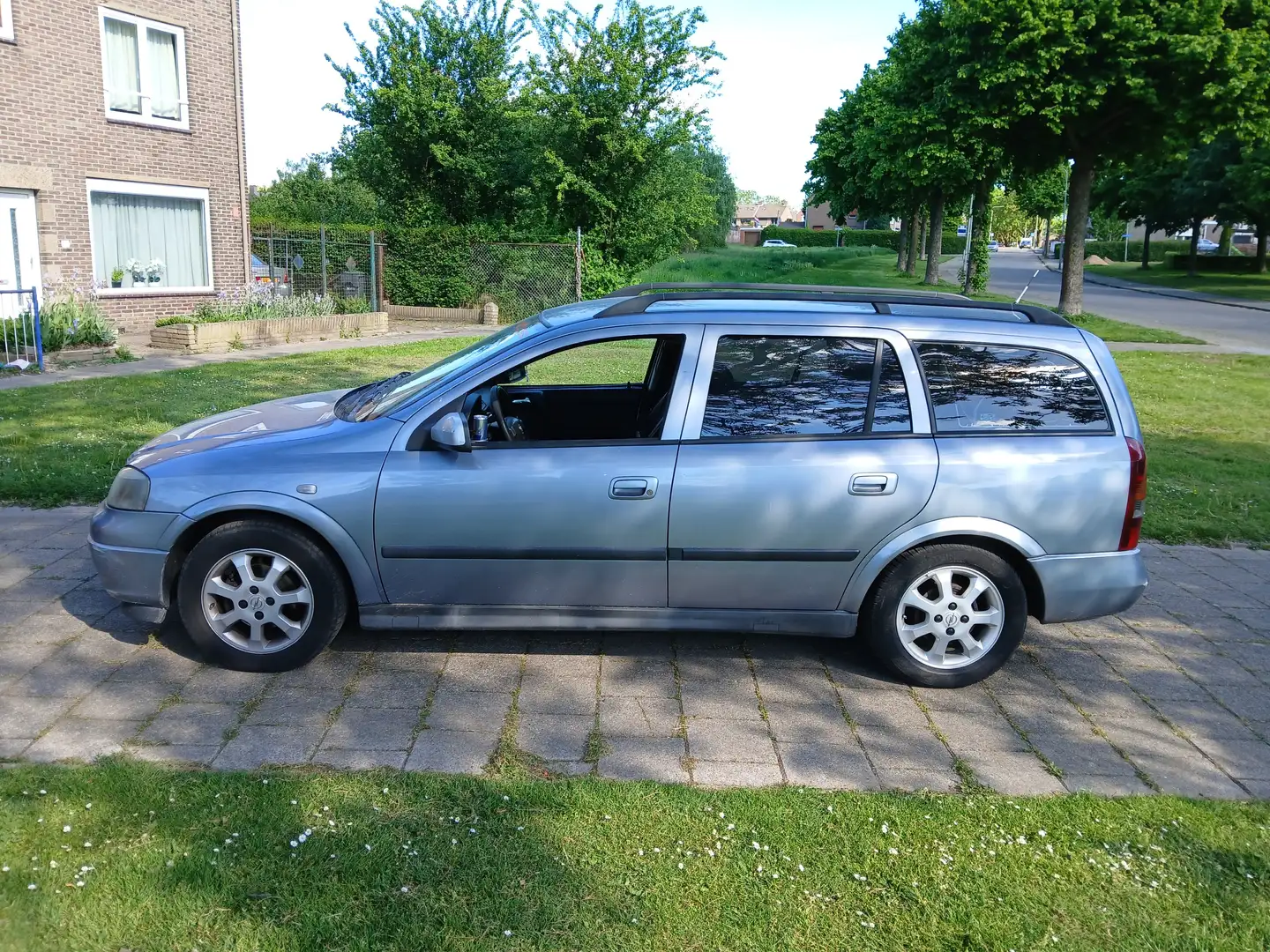 Opel Astra 1.6-16V Njoy Zilver - 1