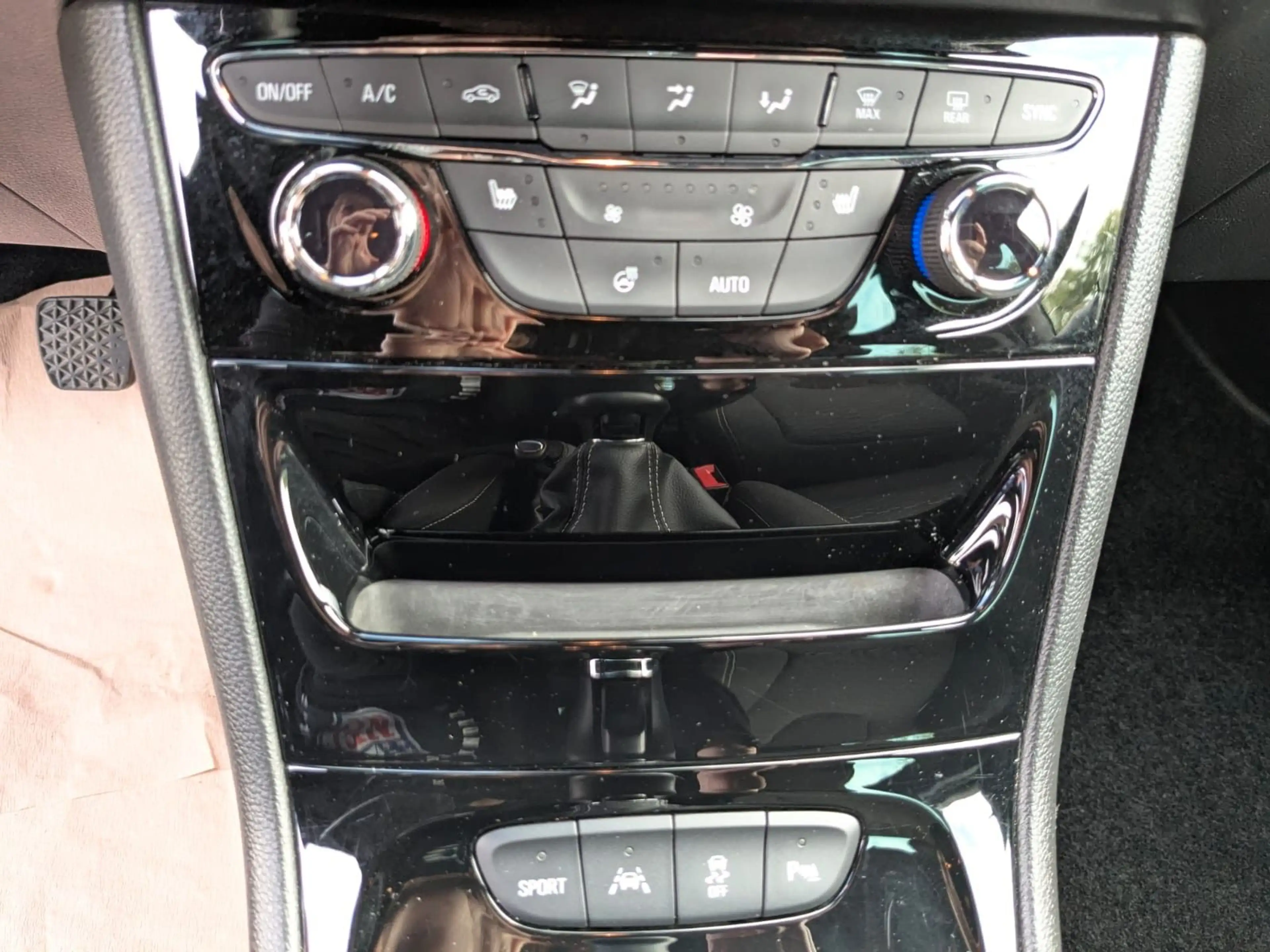 Opel Astra K Lim. 5-trg. Dynamic — photo 17