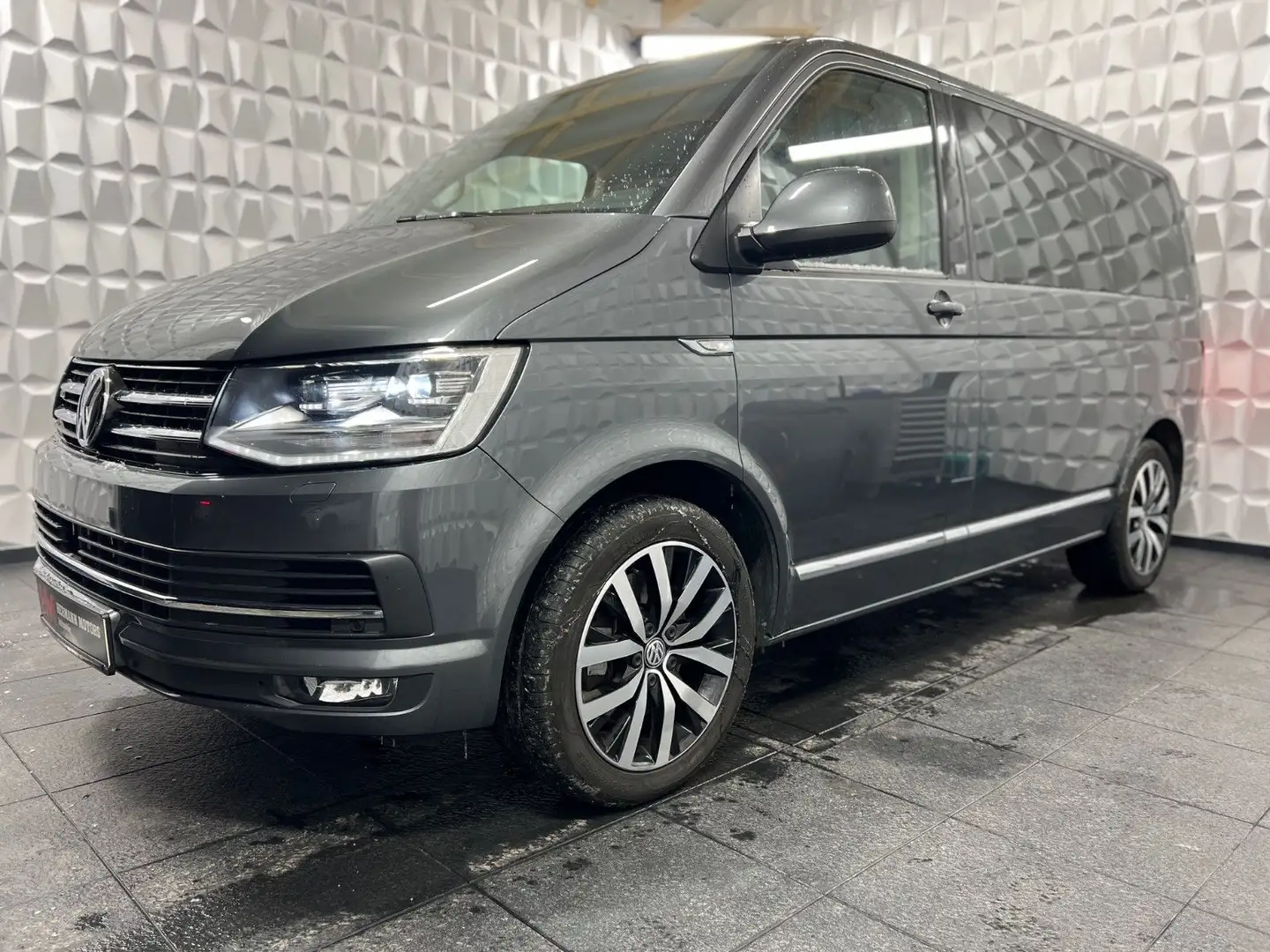 Volkswagen T6 Multivan Gen Six 2.0TDI DSG/4M/7-S/LED/NAV/AC Grau - 1
