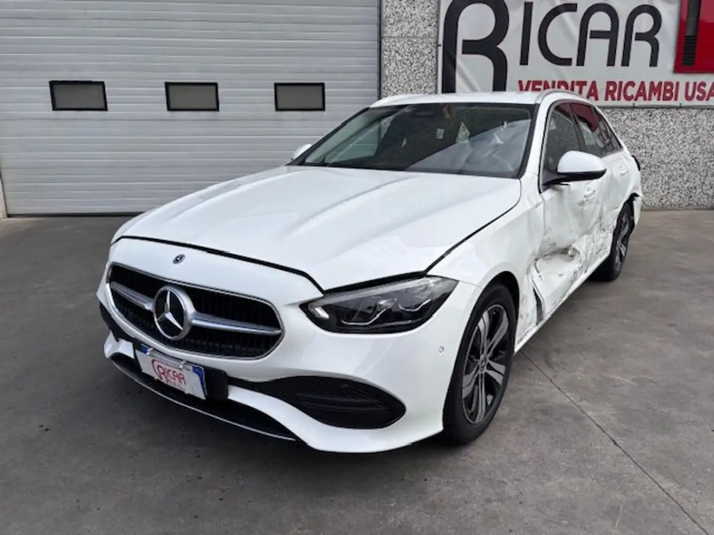 Mercedes-Benz C 200 SW d mhev Business auto Bianco - 2